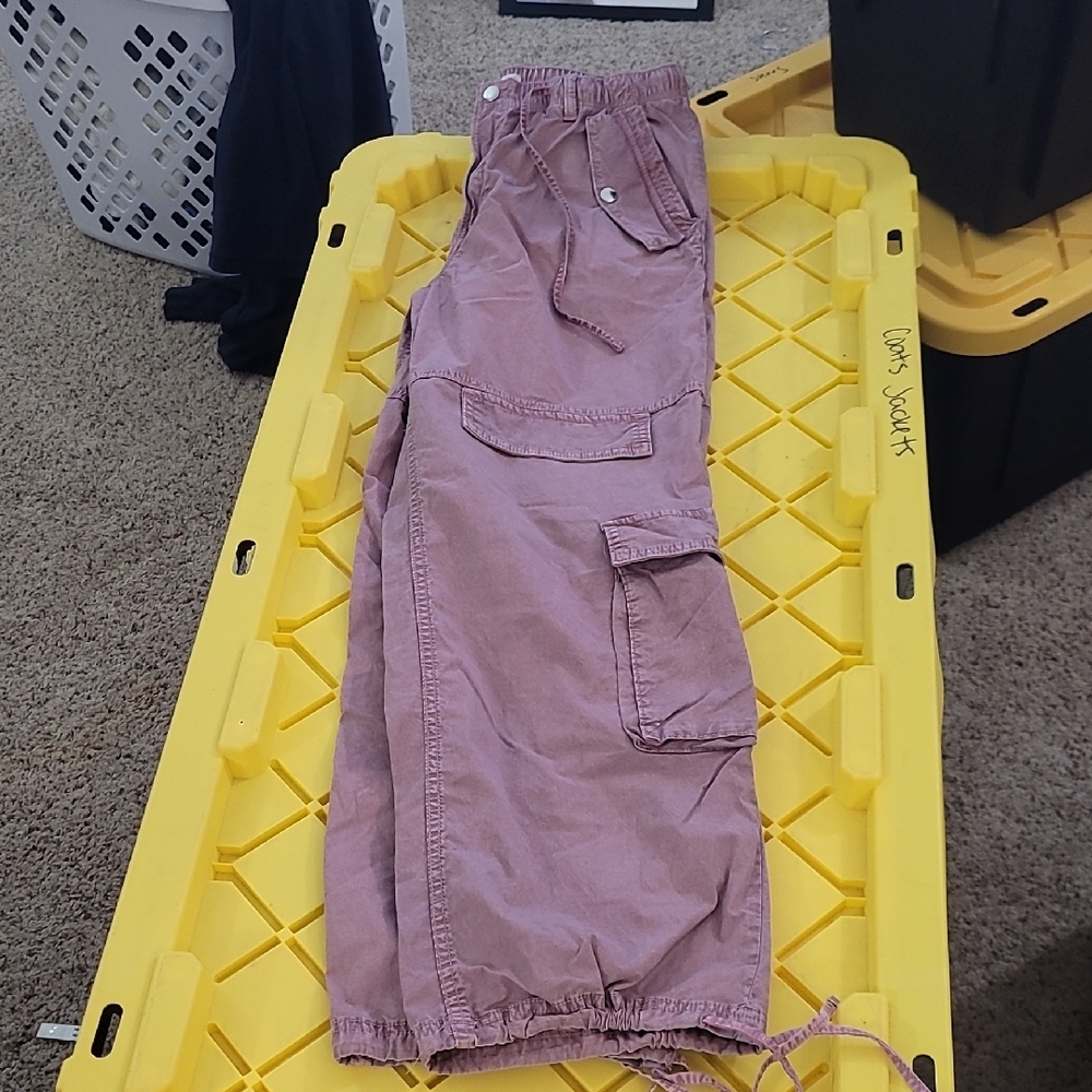 SO Women's Cargo Pants in Mauve